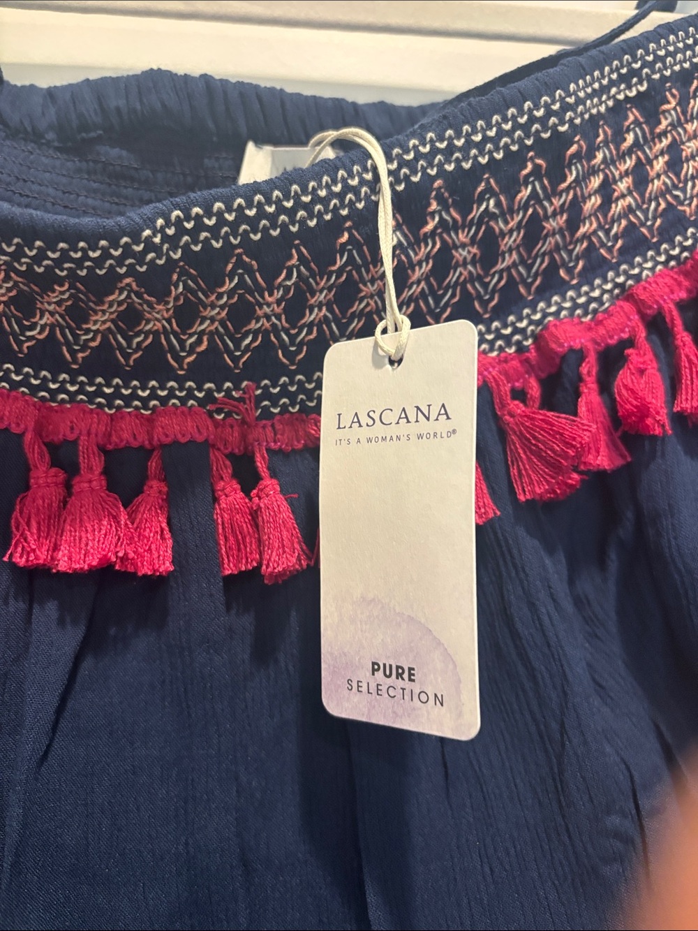 NWT Lascana Off-Shoulder Top with Pink Tassel Trim - Picture 2 of 2